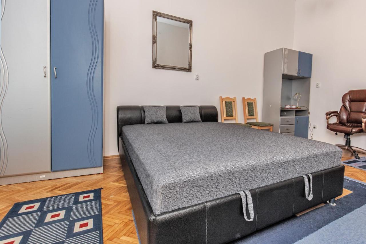 Arany Csillag Apartman Eger Eksteriør bilde